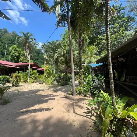 The Station Tioman Hotel Kampong Ayer Batang Exterior photo