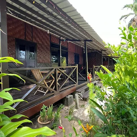The Station Tioman Hotel Kampong Ayer Batang Exterior photo