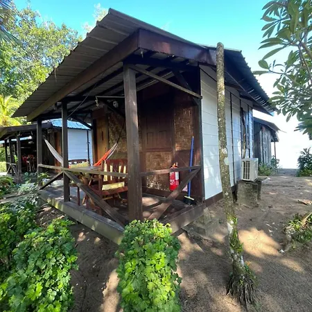 The Station Tioman Hotel Kampong Ayer Batang Exterior photo