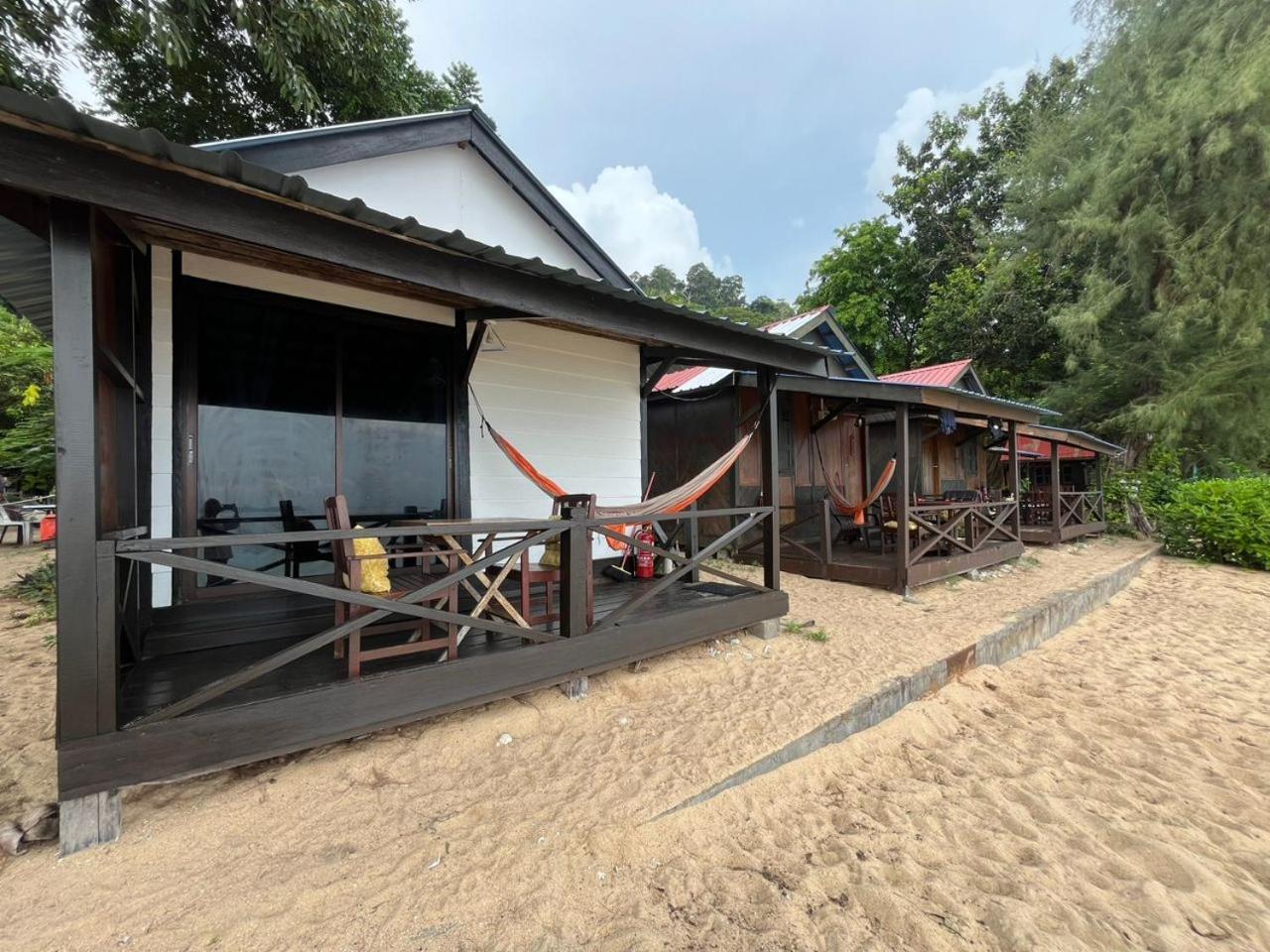 The Station Tioman * Kampong Ayer Batang